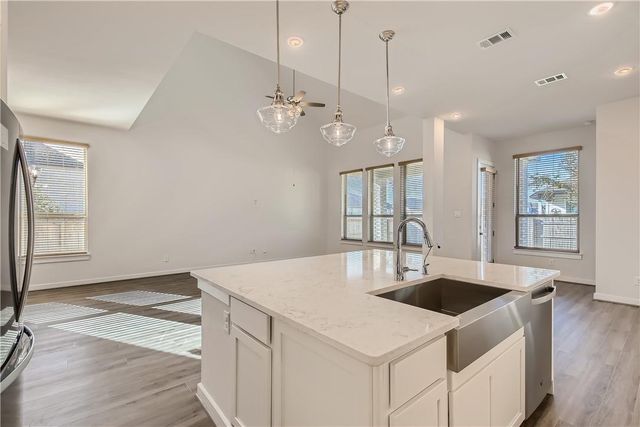 4504 Post LOOP, Round Rock, TX 78681