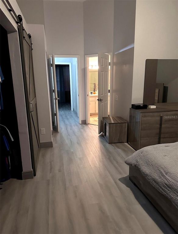 Image 21 of property listing at 6210 BAYSIDE KEY DRIVE, Tampa, FL 33615