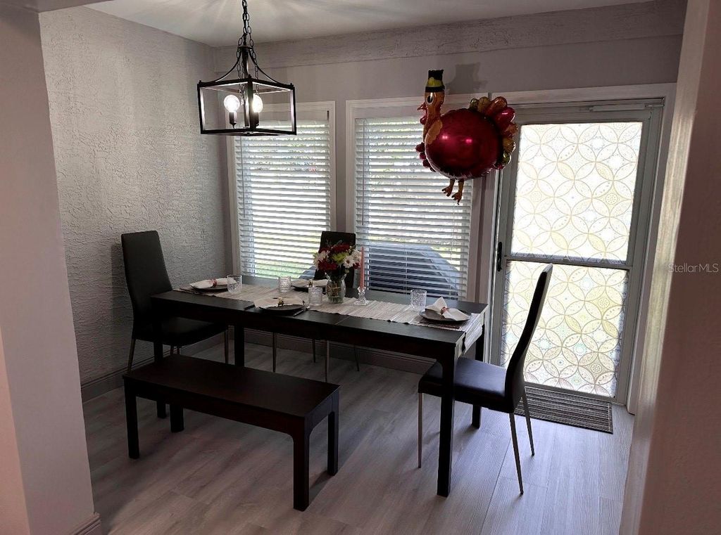 Image 5 of property listing at 6210 BAYSIDE KEY DRIVE, Tampa, FL 33615