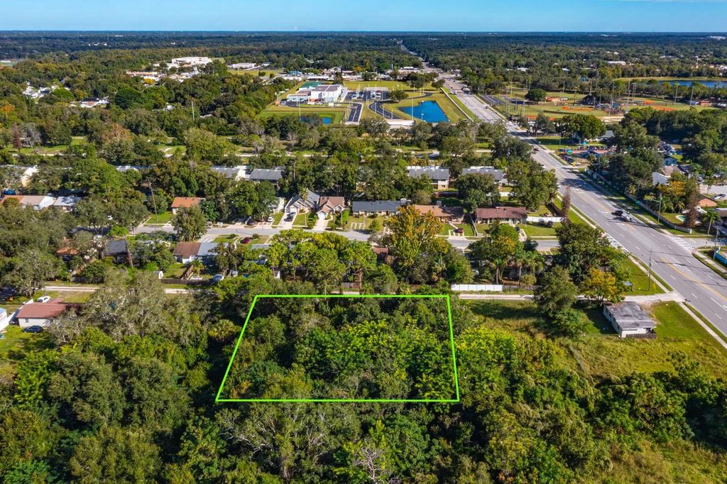 Image 6 of property listing at 1156 N DEAN ROAD, Orlando, FL 32825