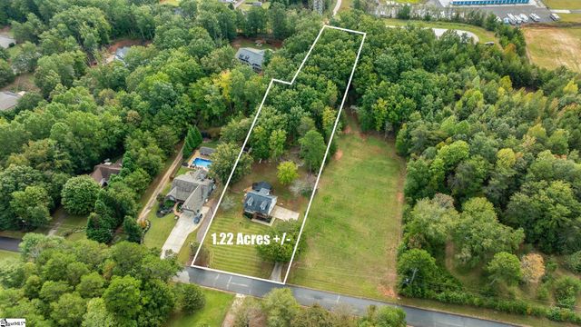 28 Jesse Court, Taylors, SC 29687