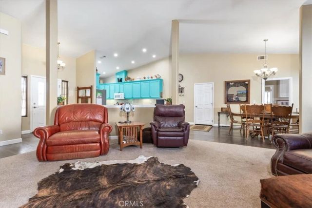 3640 Debonair Drive, Paso Robles, CA 93446