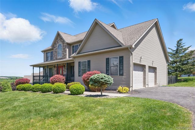 15 Prestwick Drive, Monroe, NY 10950