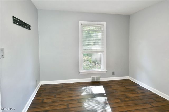 20 Nesbitt Street, Poland, OH 44514