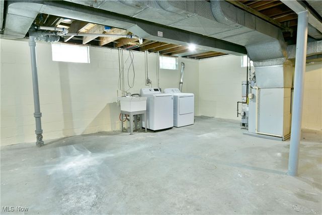 20 Nesbitt Street, Poland, OH 44514