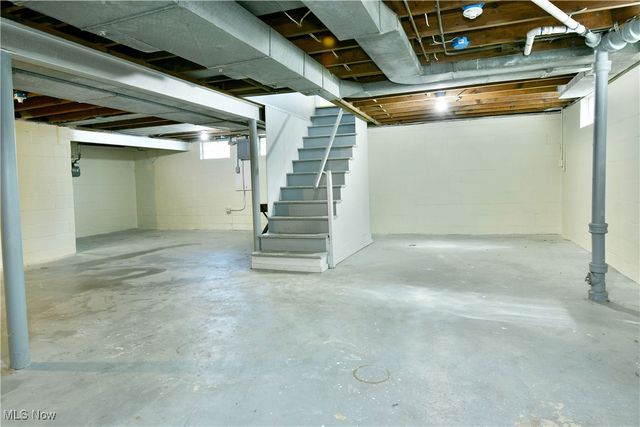 20 Nesbitt Street, Poland, OH 44514