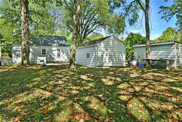 20 Nesbitt Street, Poland, OH 44514