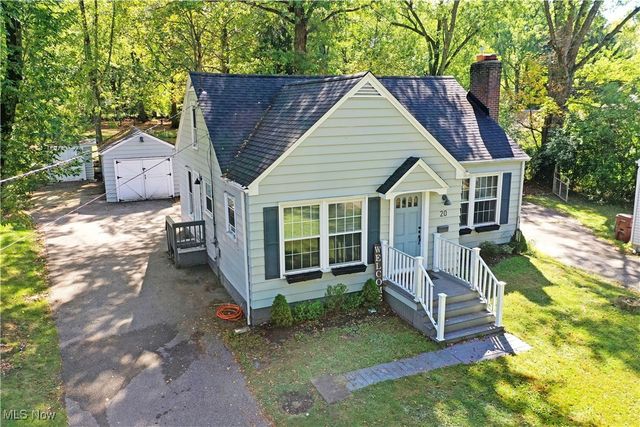 20 Nesbitt Street, Poland, OH 44514