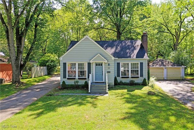 20 Nesbitt Street, Poland, OH 44514