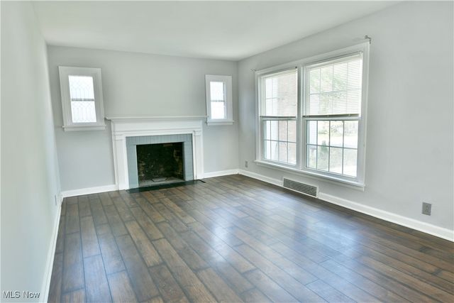 20 Nesbitt Street, Poland, OH 44514