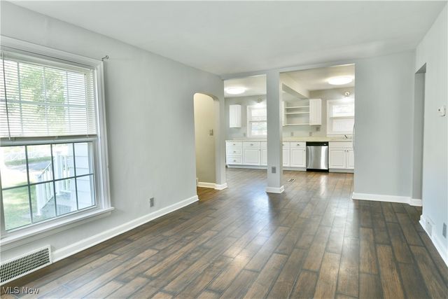 20 Nesbitt Street, Poland, OH 44514