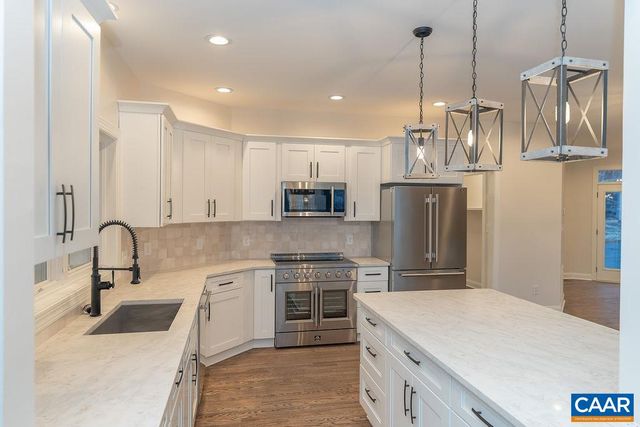 749 FAR KNOB CLIMB, Nellysford, VA 22958