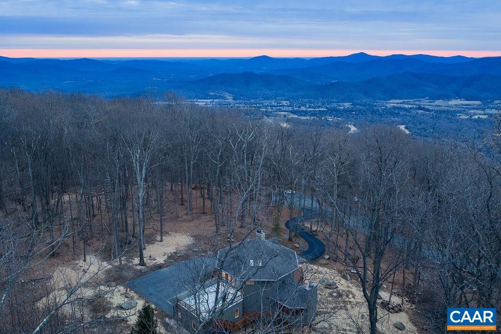 749 FAR KNOB CLIMB, Nellysford, VA 22958
