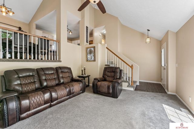 2914 N 155th Avenue, Omaha, NE 68116