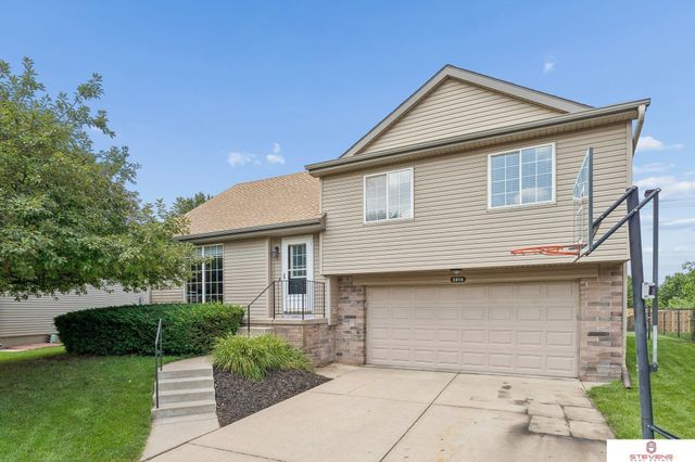 2914 N 155th Avenue, Omaha, NE 68116