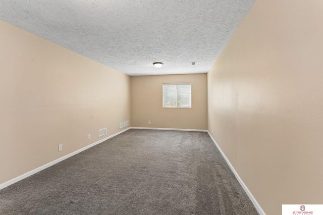 2914 N 155th Avenue, Omaha, NE 68116