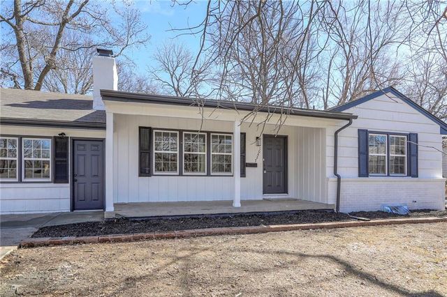 10427 Palmer Avenue, Kansas City, MO 64134