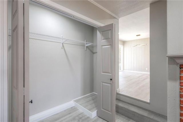 10427 Palmer Avenue, Kansas City, MO 64134