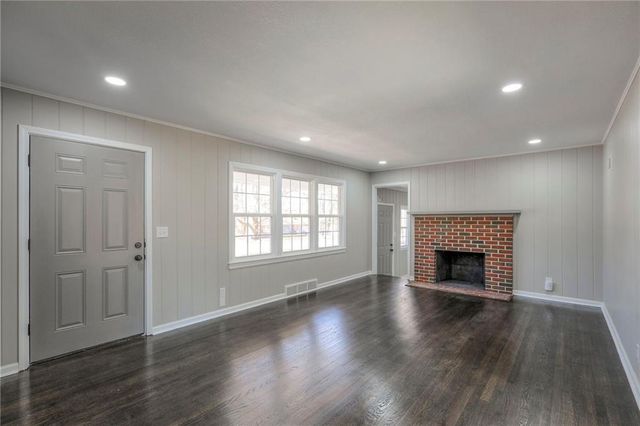 10427 Palmer Avenue, Kansas City, MO 64134