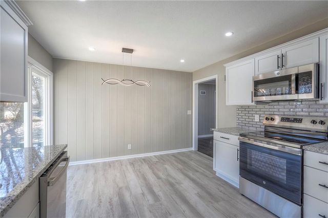 10427 Palmer Avenue, Kansas City, MO 64134