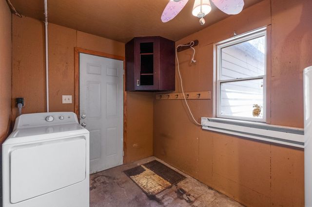915 Cadam Court, Cedar Falls, IA 50613