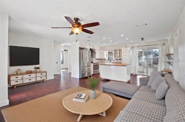 1712 THOMAS DRIVE, Clearwater, FL 33759