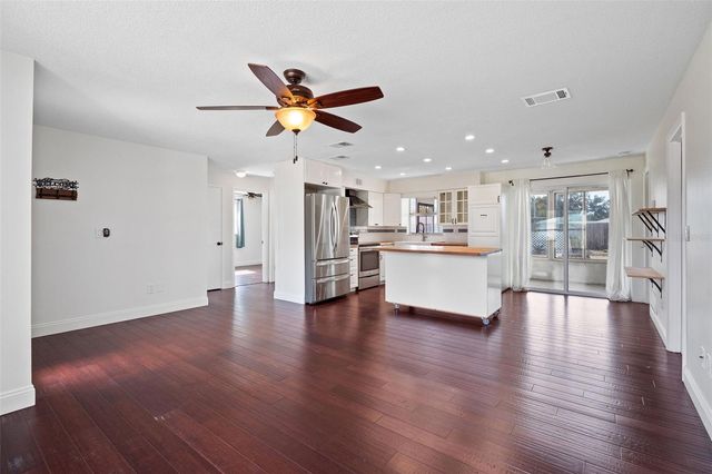 1712 THOMAS DRIVE, Clearwater, FL 33759