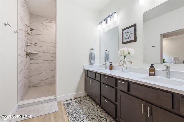 11045 E John Henry Circle, Palmer, AK 99645
