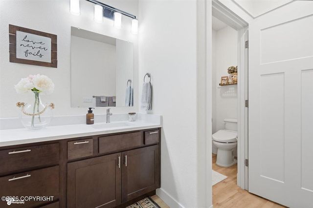 11045 E John Henry Circle, Palmer, AK 99645