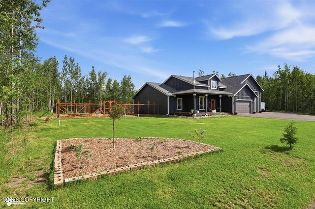 11045 E John Henry Circle, Palmer, AK 99645