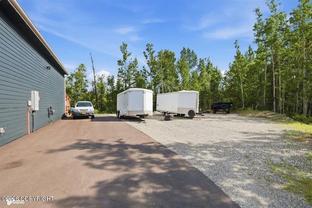 11045 E John Henry Circle, Palmer, AK 99645