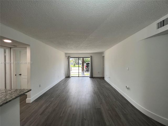 7235 NW 179th Street 104, Hialeah, FL 33015