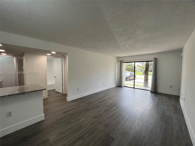 7235 NW 179th Street 104, Hialeah, FL 33015