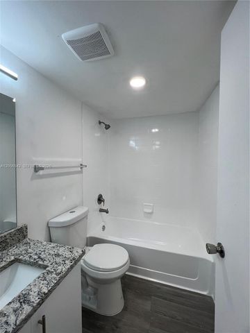 7235 NW 179th Street 104, Hialeah, FL 33015