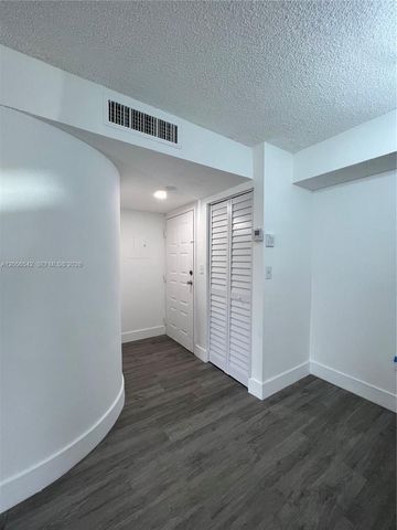 7235 NW 179th Street 104, Hialeah, FL 33015