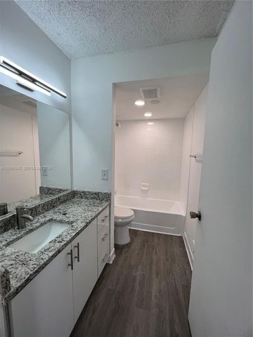 7235 NW 179th Street 104, Hialeah, FL 33015
