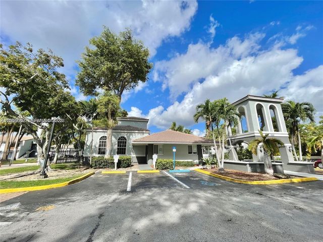 7235 NW 179th Street 104, Hialeah, FL 33015