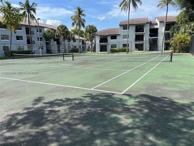 7235 NW 179th Street 104, Hialeah, FL 33015