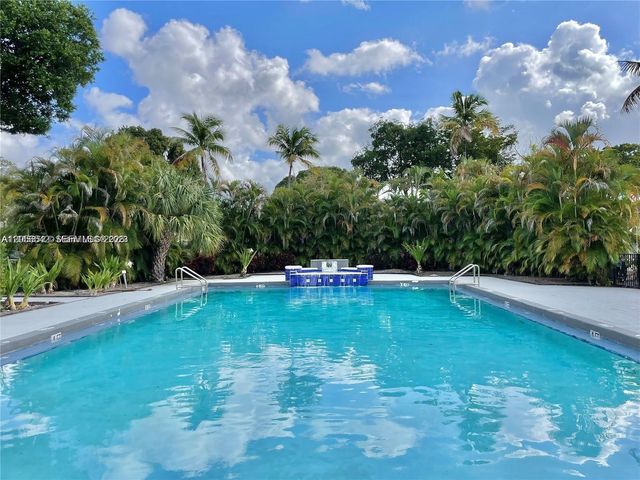 7235 NW 179th Street 104, Hialeah, FL 33015