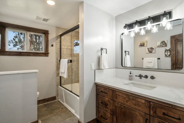 62111 Cody Road, Bend, OR 97701