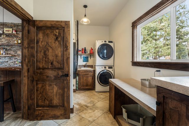 62111 Cody Road, Bend, OR 97701