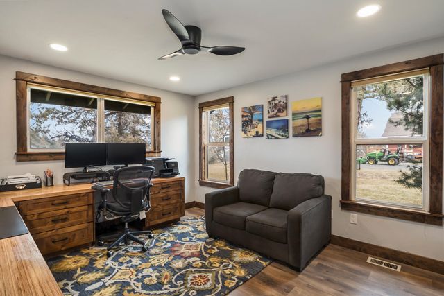 62111 Cody Road, Bend, OR 97701