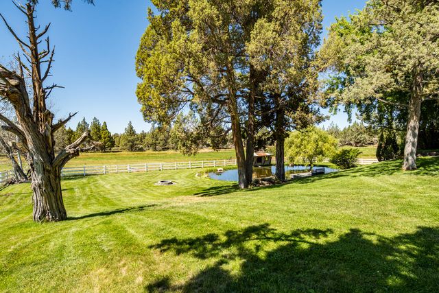 62111 Cody Road, Bend, OR 97701