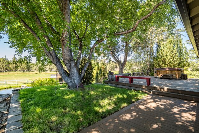 62111 Cody Road, Bend, OR 97701