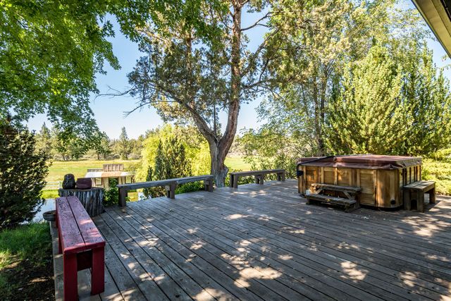 62111 Cody Road, Bend, OR 97701