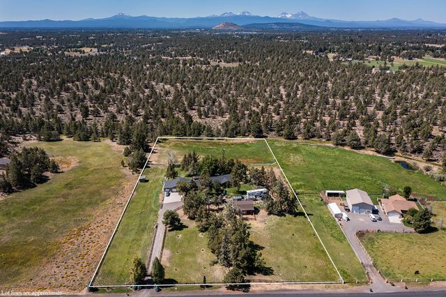 62111 Cody Road, Bend, OR 97701