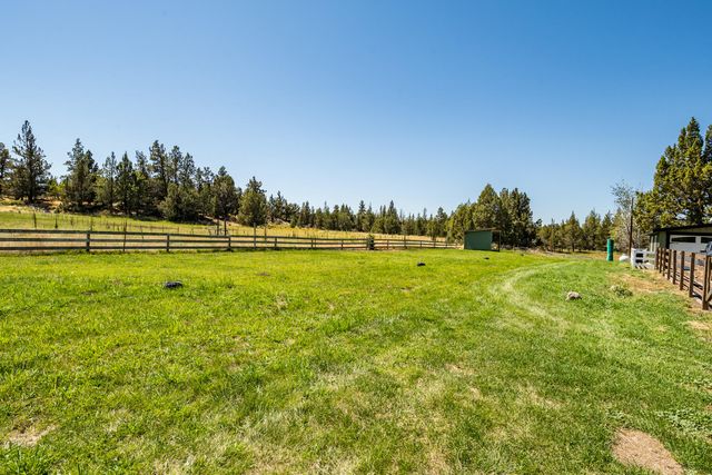 62111 Cody Road, Bend, OR 97701