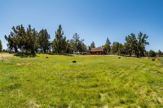 62111 Cody Road, Bend, OR 97701