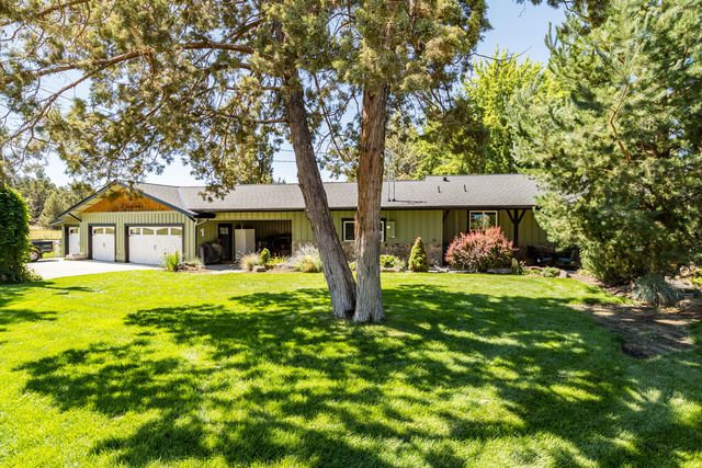 62111 Cody Road, Bend, OR 97701