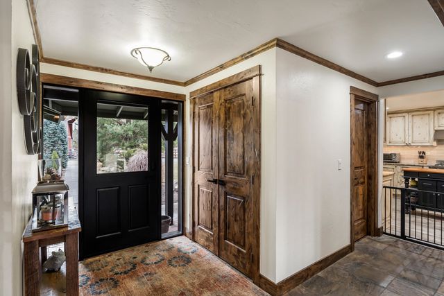 62111 Cody Road, Bend, OR 97701